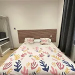 Maison De Ville Tout Confort A Cannes Et A 10 Minutes A Pied De La Plage